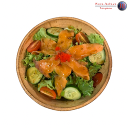 สลัดแซลมอน (Smoked Salmon Salad)