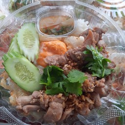 ข้าวดาวกระเทียมไก่