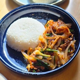 ข้าวราดผัดพริกเผา