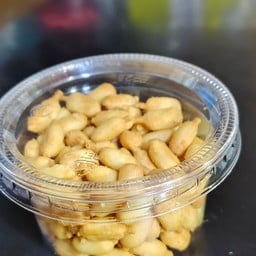 แครกเกอร์รูปถั่ว