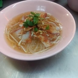 เส้นเล็กหมูแดง น้ำใส