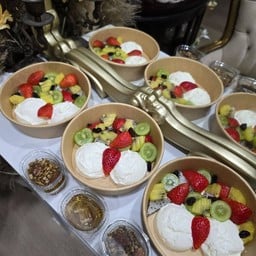 Greek yogurt🍓 by Arisia home