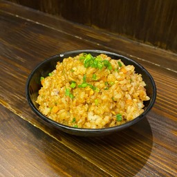 ข้าวผัดกระเทียม (Fried Japannese Rice With Garlic)