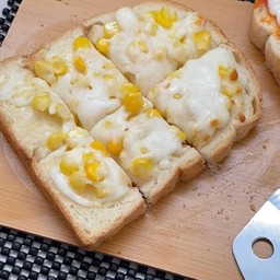 ปังชีส พัทยา By.gibzy