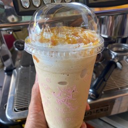 ไวท์มอลต์เมจิกคาราเมลปั่น White malt caramel coffee frappe