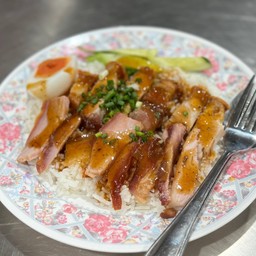 ข้าวหมูแดงล้วน