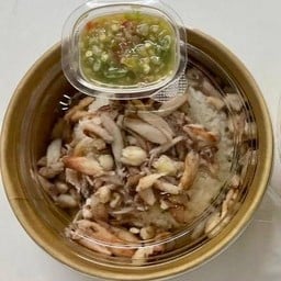 ครัวคุณป้อมข้าวขยำปู
