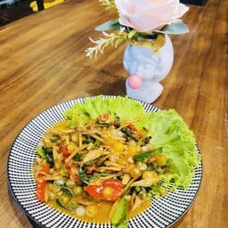 ผัดฉ่าไข่ปลาริวกิว