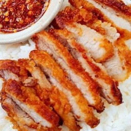ข้าวหมูทอด