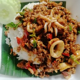 กระเพราสองเกลอ