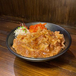 ข้าวหน้าเนื้อย่าง (Yakiniku Don)