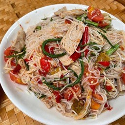 ตำขนมจีนหมูยอ
