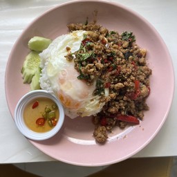ข้าวกระเพราะเนื้อสับ(ไม่รวมไข่ดาว)