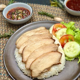ข้าวหน้าอกไก่รมควัน