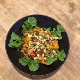 พล่าปลาแซลมอนทอด