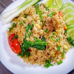 ข้าวผัดรถไฟหมู