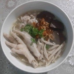 ร้านก๋วยจั๊บญวน ส้มตำ