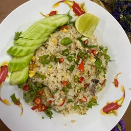 ข้าวผัดปาลทูชะอมพริกสด