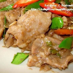ข้าวหมูผัดเคย