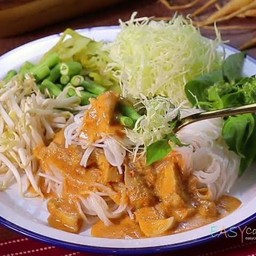 ขนมจีน น้ำยากะทิ + ผัก ( 1 เซต )