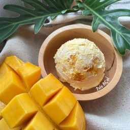 Mango Greek Yogurt (100g.)