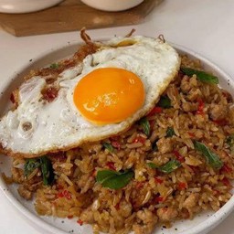 ข้าวผัดกะเพราหมูชิ้น(ผัดคลุกข้าว)