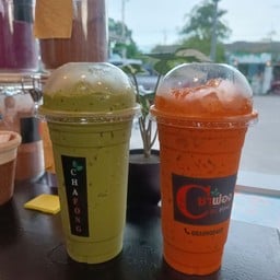 ชาเขียวเย็นชาไทยเย็น