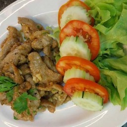 หมูกระเทียม (เป็นกับข้าว)