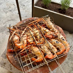 กุ้งเผาครึ่งโล