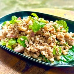 แจ๋ว ริมคลอง - สาขางามวงศ์วาน