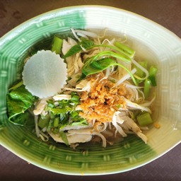 เกาเหลาน้ำใส ไก่ฉีก