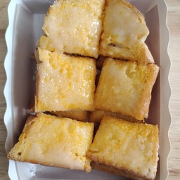 ขนมปังปิ้งเนยนม 2แผ่น