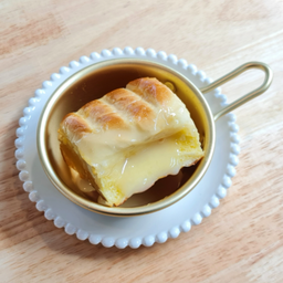 ปังเนยนม