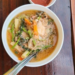 สุกี้น้ำไก่หรือหมู