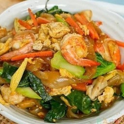 ผัดซีอิวเนื้อ