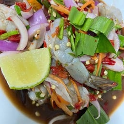 ยำหมึก+กุ้งสดน้ำปลาร้า