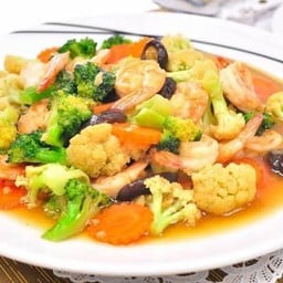 ข้าวผัดผักรวมมิตร (กุ้ง)