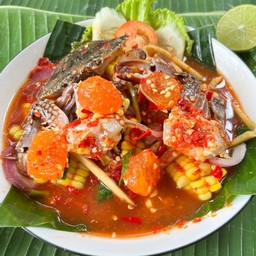 ยำปูม้า+ไข่แดงเค็ม
