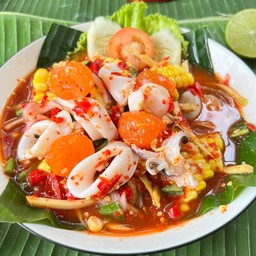 ยำหมึก+ไข่แดงเค็ม