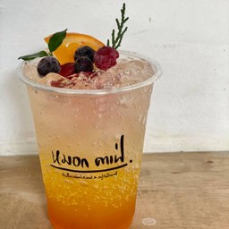 ผลไม้รวมโซดา