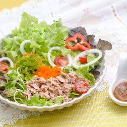 สลัดทูน่า สาหร่าย ไข่กุ้ง