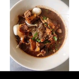 โกสัมพี ก๋วยเตี๋ยวหมูตุ๋นเนื้อตุ๋น