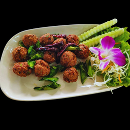 ลาบหมูทอด