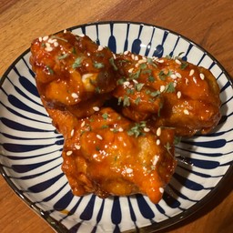 ไก่ทอดซอสเผ็ดเกาหลี (ปีกบน)