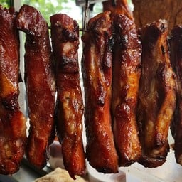 หมูแดง ( ต่อ ขีด )