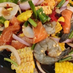 ยำแซลมอน+กุ้งสด