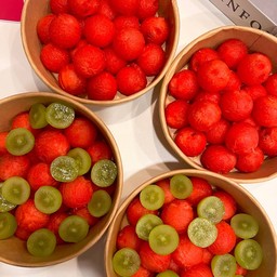 แตงโมบอล+องุ่นไชมัสคัท