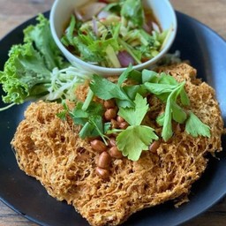 ยำปลาดุกฟู