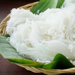 เส้นขนมจีน (แพ็คห่อ)