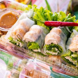 แหนมเนืองโรล